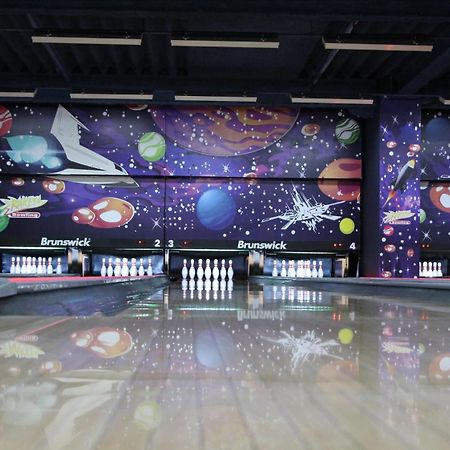 Penzion Raketa Bowling Opava Buitenkant foto