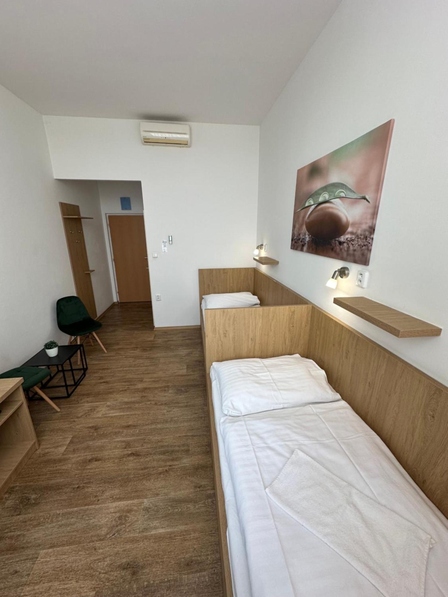 Penzion Raketa Bowling Opava Kamer foto
